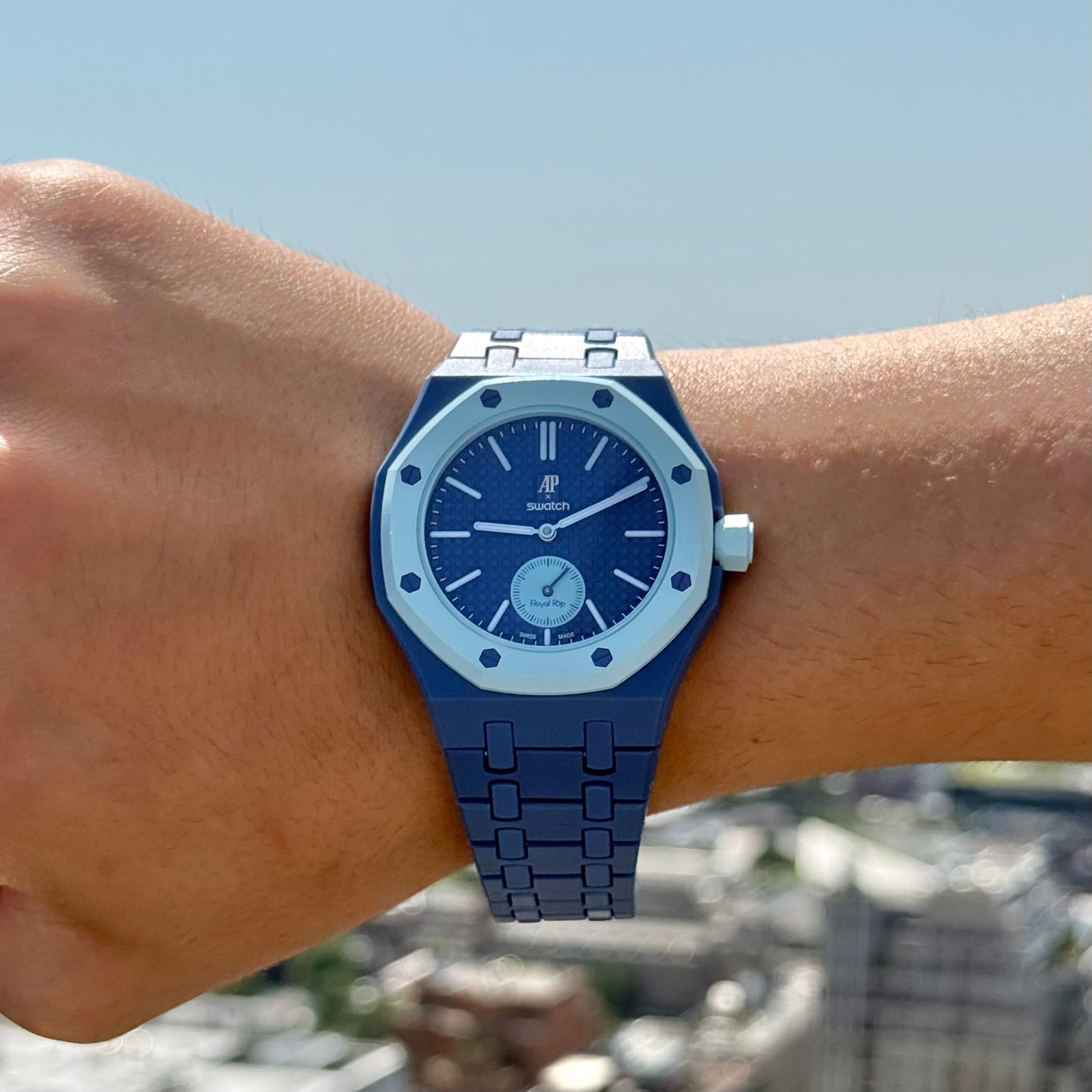 在*。様 【確実正規品】AP × Swatch  Pop Blue L Dark Blue Ceramic Link Strap for AP x Swatch Royal Pop | PopsStrap