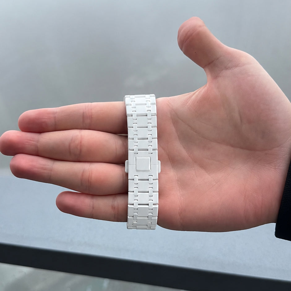 Alpine White — Metal Strap — Savonnette