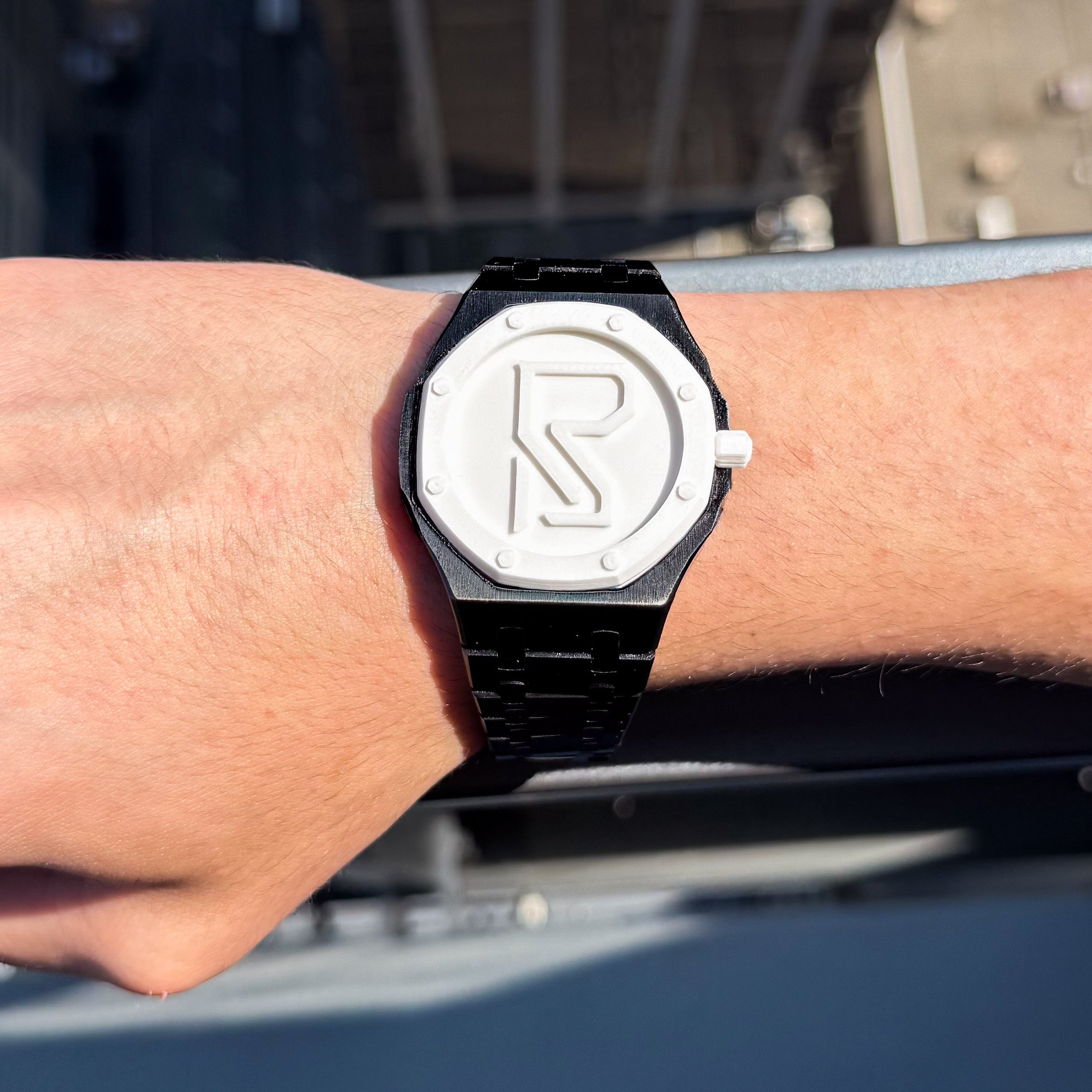 Midnight Black — Metal Strap — Savonnette