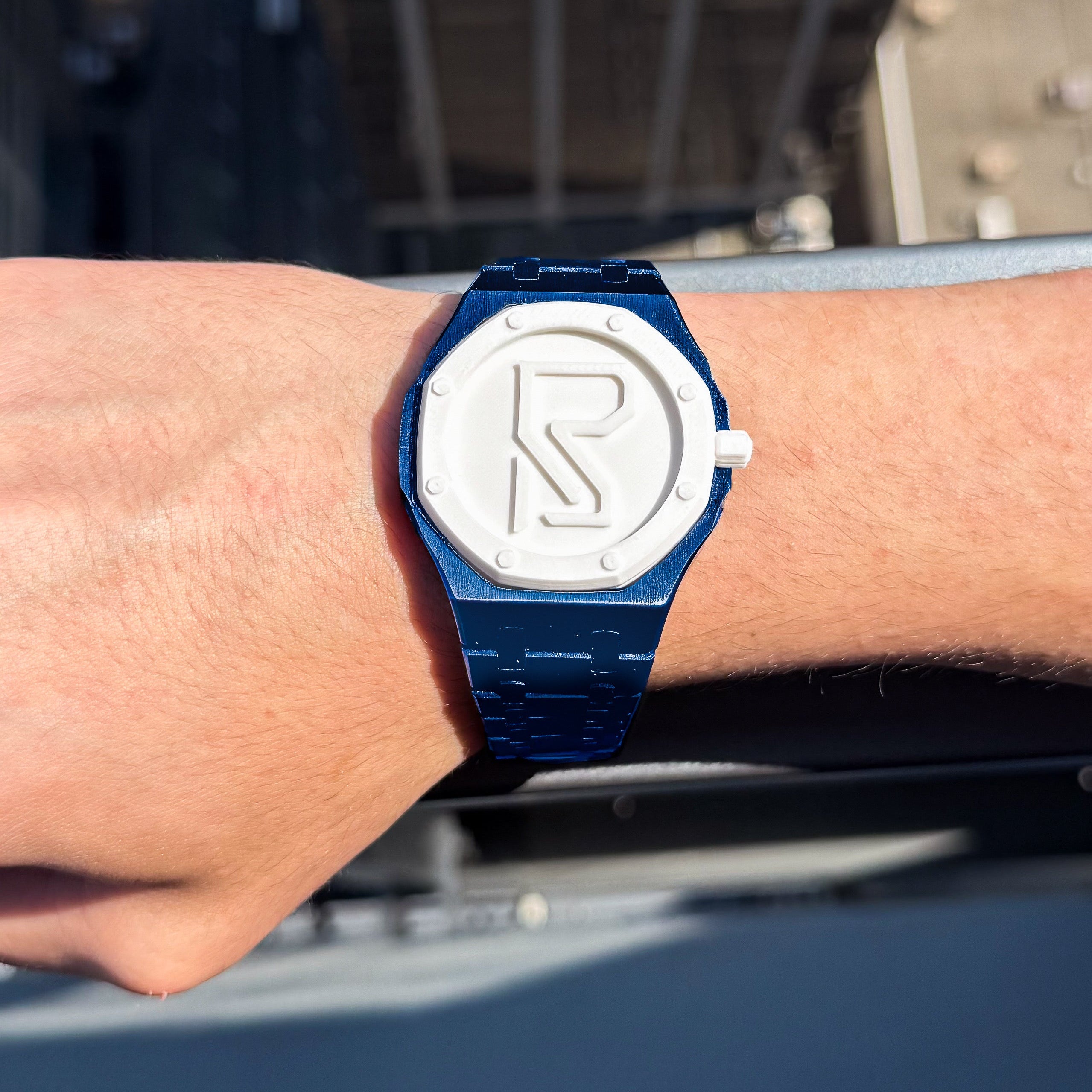 Ocean Blue — Metal Strap — Savonnette