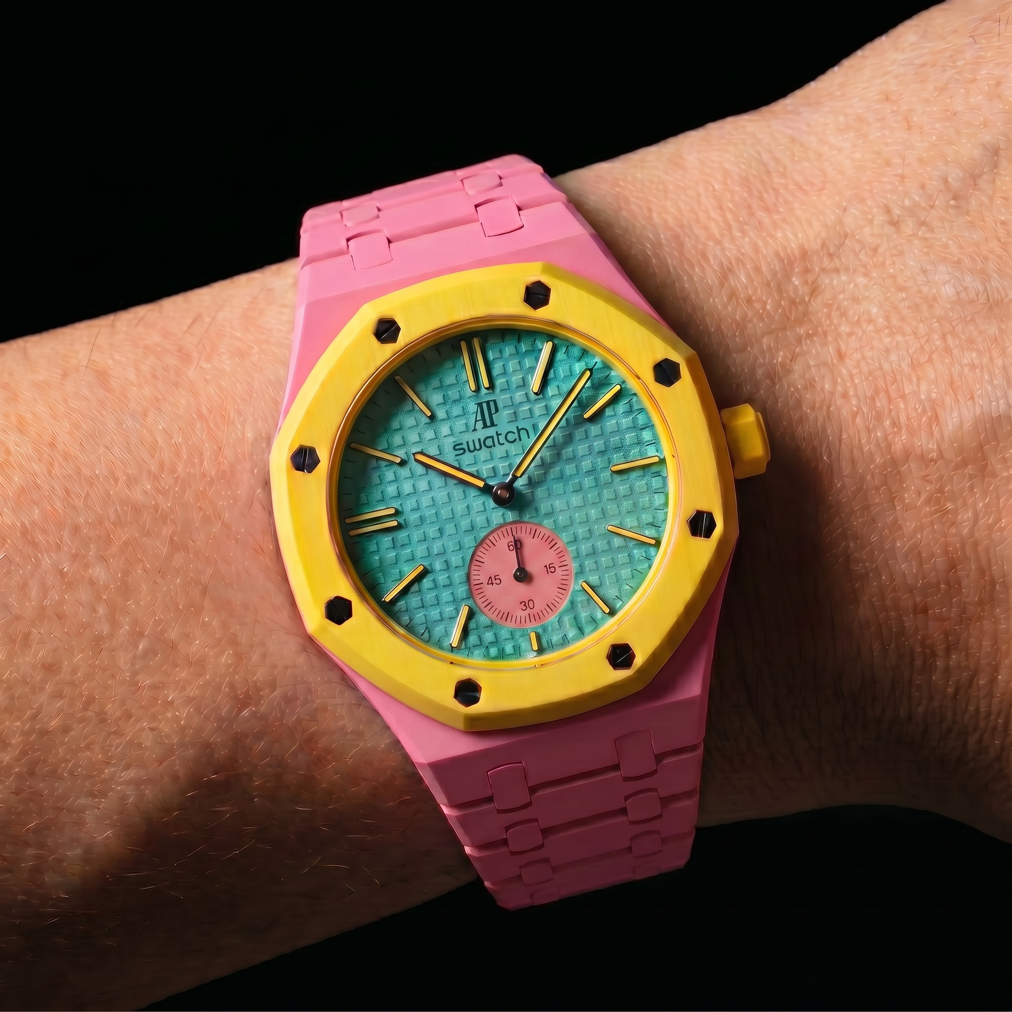 Petal Pink — Metal Strap — Savonnette